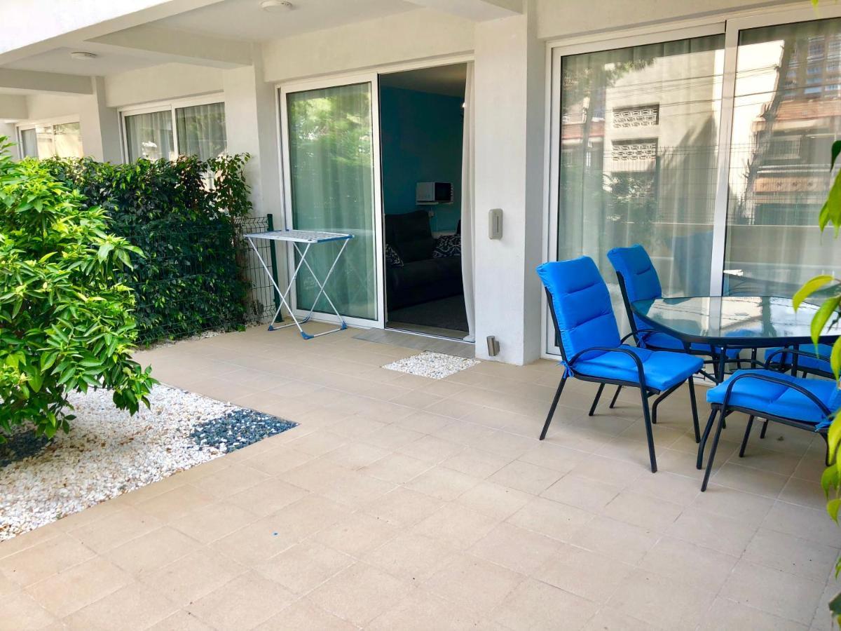 Apartamentos Sofia Бенидорм Екстериор снимка