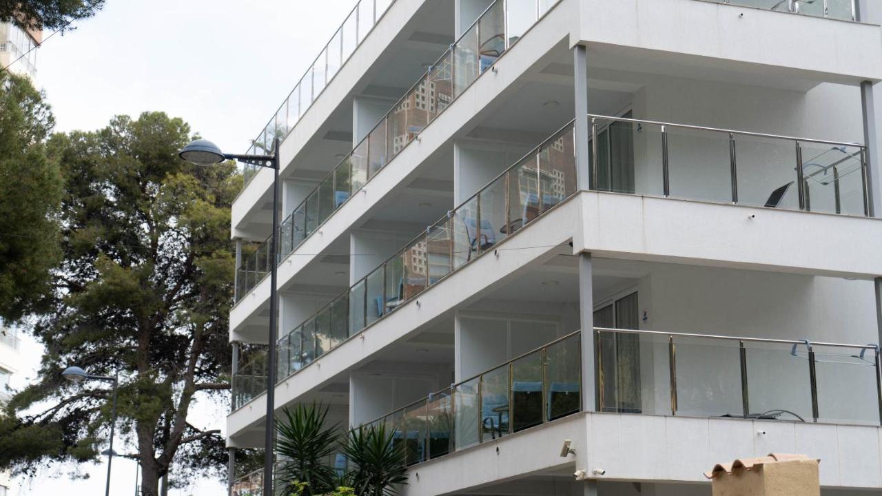 Apartamentos Sofia Бенидорм Екстериор снимка