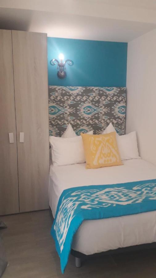 Apartamentos Sofia Бенидорм Екстериор снимка