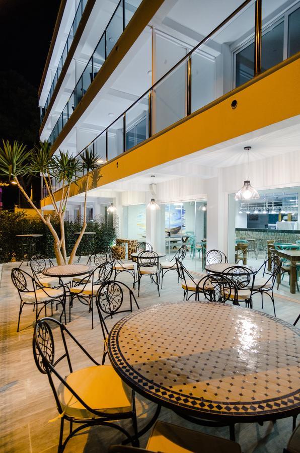 Apartamentos Sofia Бенидорм Екстериор снимка