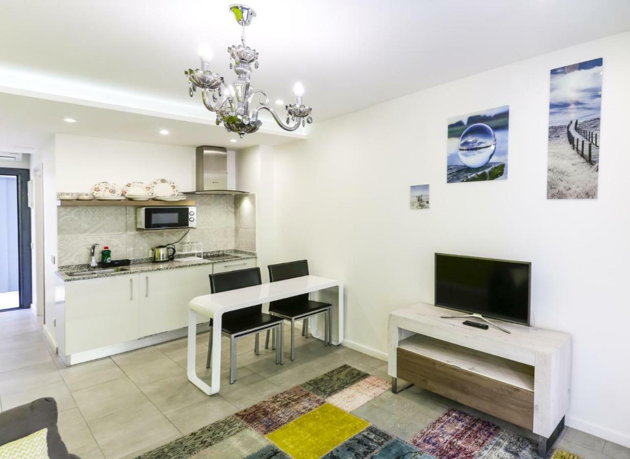 Apartamentos Sofia Бенидорм Екстериор снимка