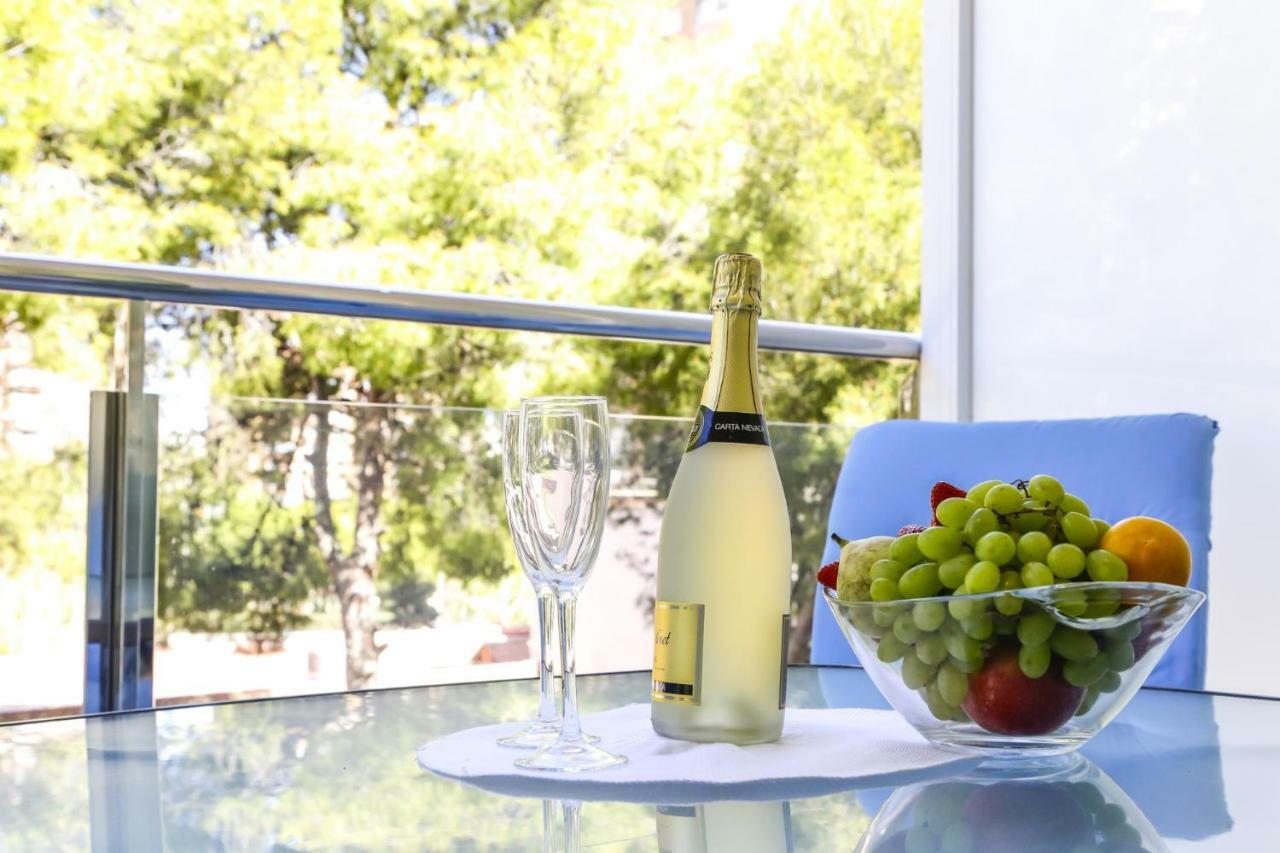 Apartamentos Sofia Бенидорм Екстериор снимка